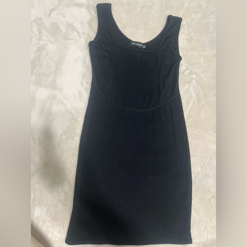 NWOT PrettyLittleThing dress-4(small)